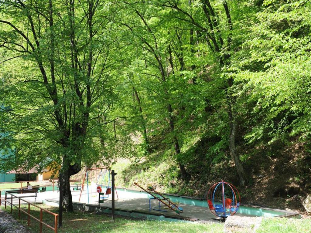Guesthouse Edelnice Gornja Trepca Ngoại thất bức ảnh